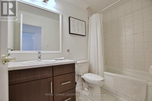 11 Spencer Street, Collingwood, ON - Indoor Photo Showing Bathroom