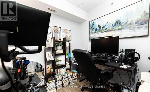 306 - 1450 Bishops Gate, Oakville, ON - Indoor Photo Showing Office