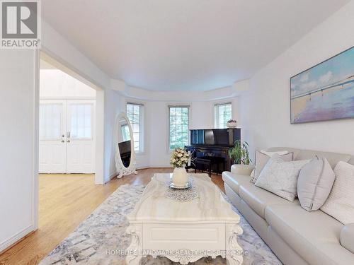 64 Bradgate Drive, Markham, ON - Indoor Photo Showing Living Room