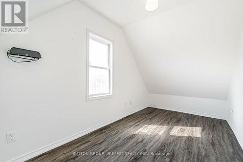 73 Hope Avenue, Hamilton, ON - Indoor Photo Showing Other Room