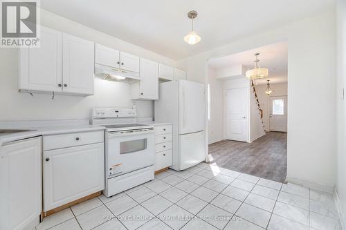 73 Hope Avenue, Hamilton, ON - Indoor Photo Showing Kitchen