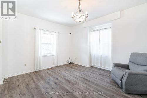 73 Hope Avenue, Hamilton, ON - Indoor Photo Showing Other Room