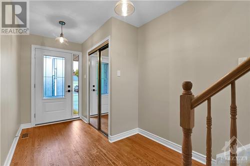 28 Phylis Street, Ottawa, ON - Indoor Photo Showing Other Room