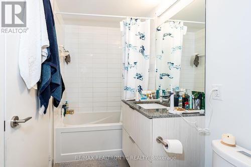 2114 - 158 Front Street, Toronto, ON - Indoor Photo Showing Bathroom