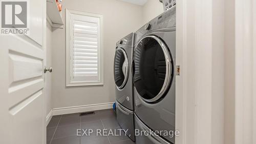 26 Hollingshead Road, Ingersoll, ON - Indoor Photo Showing Laundry Room