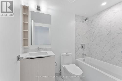 2307 - 82 Dalhousie Street, Toronto, ON - Indoor Photo Showing Bathroom