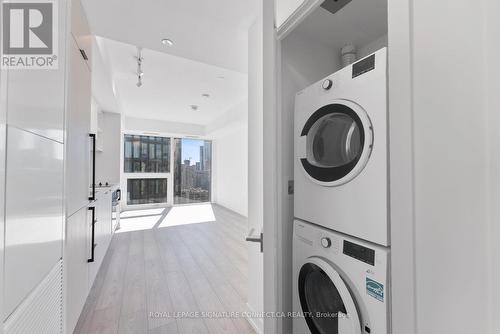 2307 - 82 Dalhousie Street, Toronto, ON - Indoor Photo Showing Laundry Room