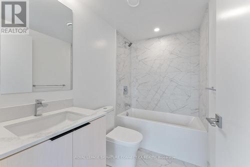 2307 - 82 Dalhousie Street, Toronto, ON - Indoor Photo Showing Bathroom