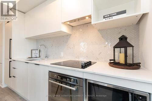 2307 - 82 Dalhousie Street, Toronto, ON - Indoor Photo Showing Kitchen With Upgraded Kitchen