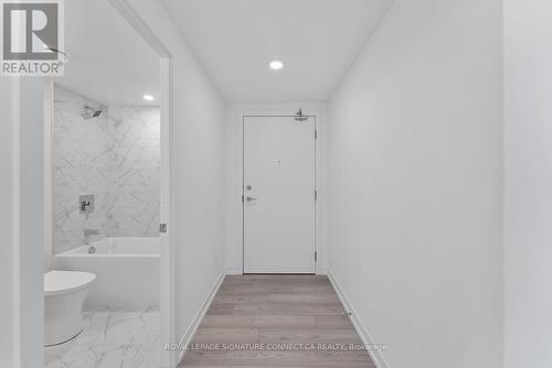 2307 - 82 Dalhousie Street, Toronto, ON - Indoor Photo Showing Bathroom