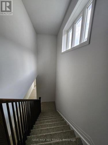 172 Bur Oak Drive, Thorold, ON - Indoor Photo Showing Other Room