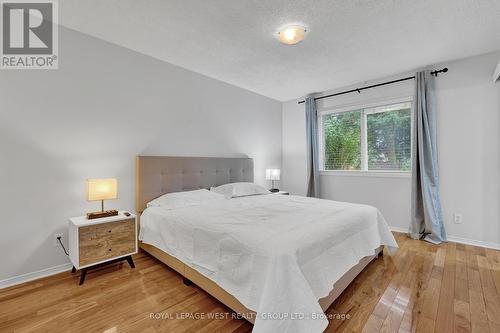 9 Webb Street, Barrie, ON - Indoor Photo Showing Bedroom