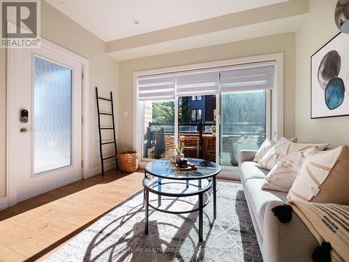 228 - 1145 Journeyman Lane, Mississauga, ON - Indoor Photo Showing Living Room