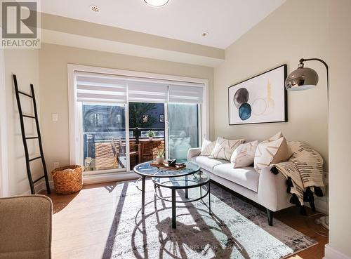 228 - 1145 Journeyman Lane, Mississauga, ON - Indoor Photo Showing Living Room