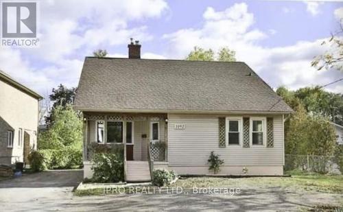 3192 New Street, Burlington, ON - Outdoor