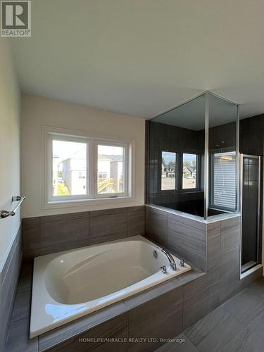 1065 Trailsview Avenue, Cobourg, ON - Indoor Photo Showing Bathroom