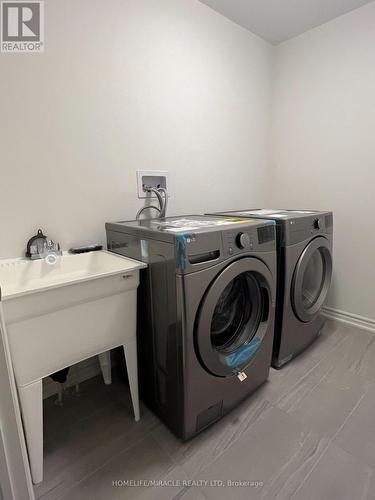 1065 Trailsview Avenue, Cobourg, ON - Indoor Photo Showing Laundry Room