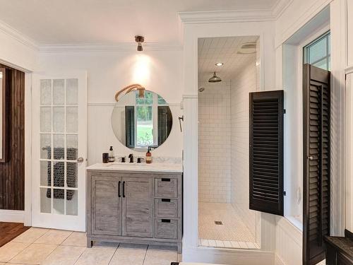 Salle de bains - 1380 Rue De La Réserve, Saint-Lucien, QC - Indoor Photo Showing Bathroom