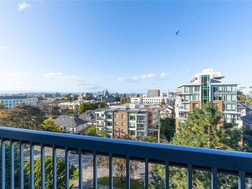 702-647 Michigan St, Victoria, BC - Outdoor With Balcony