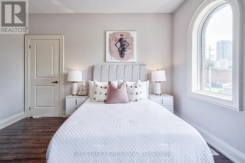 80 Churchill Avenue, Toronto, ON - Indoor Photo Showing Bedroom