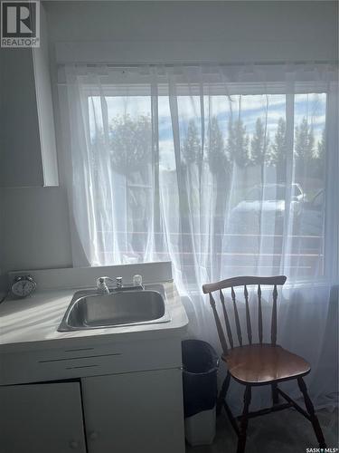 129 Nelson Avenue E, Blaine Lake, SK - Indoor Photo Showing Laundry Room