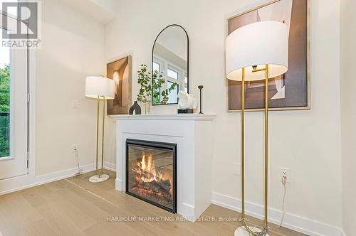 126 Credit Lane, Richmond Hill, ON - Indoor With Fireplace