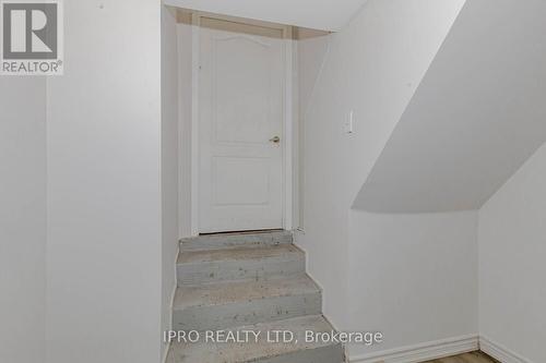 7094 Darcel Avenue, Mississauga, ON - Indoor Photo Showing Other Room