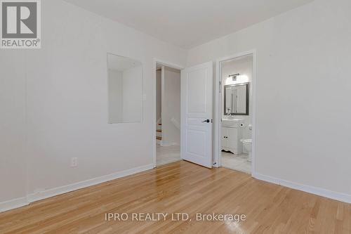 7094 Darcel Avenue, Mississauga, ON - Indoor Photo Showing Other Room