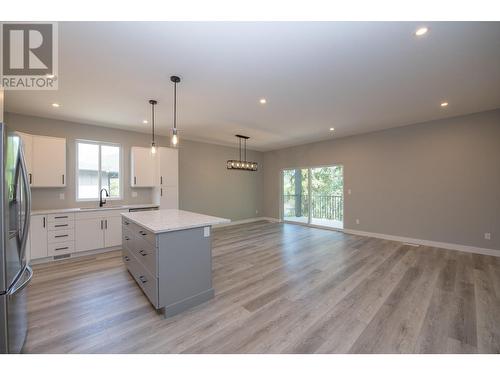 2508 Shuswap Avenue Unit# 9, Lumby, BC - Indoor Photo Showing Kitchen