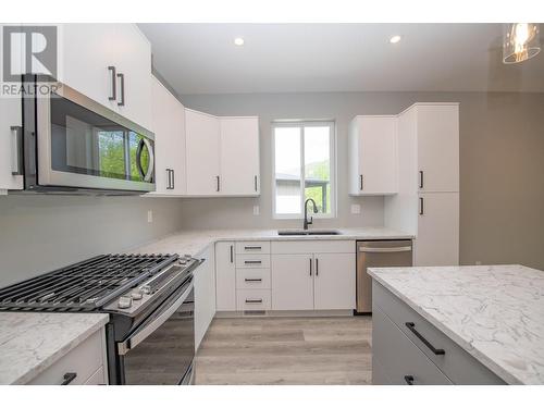 2508 Shuswap Avenue Unit# 9, Lumby, BC - Indoor Photo Showing Kitchen With Double Sink