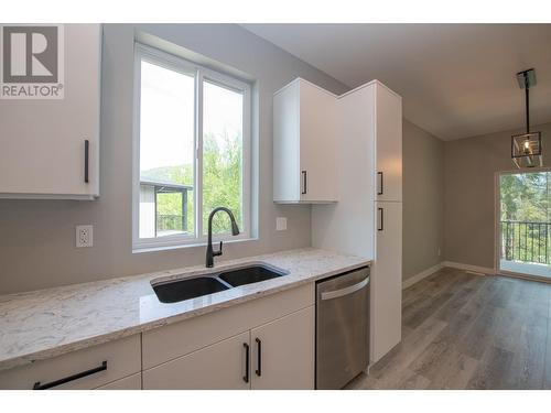 2508 Shuswap Avenue Unit# 9, Lumby, BC - Indoor Photo Showing Kitchen With Double Sink