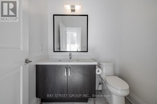 Th8 - 386 Highway 7 E, Richmond Hill, ON - Indoor Photo Showing Bathroom