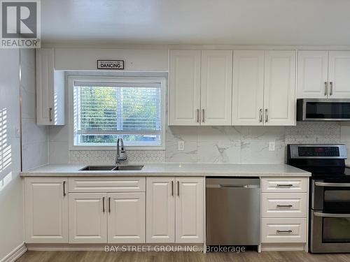 7258 9Th Line, New Tecumseth, ON - Indoor Photo Showing Kitchen With Double Sink