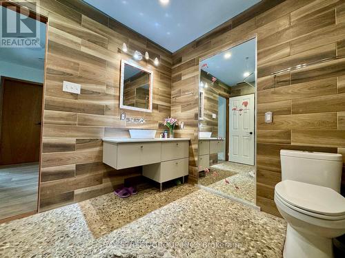 7258 9Th Line, New Tecumseth, ON - Indoor Photo Showing Bathroom