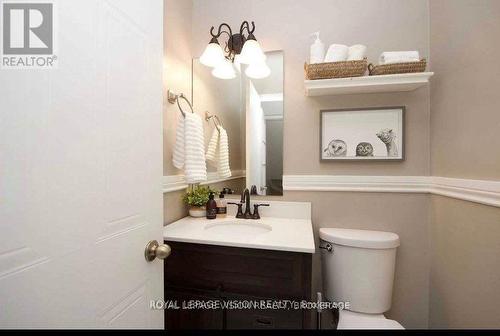 1838 Woodgate Court, Oshawa, ON - Indoor Photo Showing Bathroom