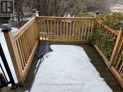 1838 Woodgate Court, Oshawa, ON - Outdoor