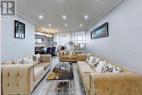 Ph11 - 60 Pavane  Linkway, Toronto, ON - Indoor Photo Showing Living Room