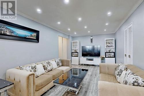 Ph11 - 60 Pavane  Linkway, Toronto, ON - Indoor Photo Showing Living Room