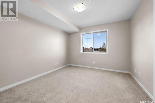 154 5075 James Hill Road, Regina, SK - Indoor Photo Showing Other Room