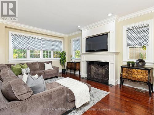 28 Joel Swirsky Boulevard, Toronto, ON - Indoor Photo Showing Living Room With Fireplace