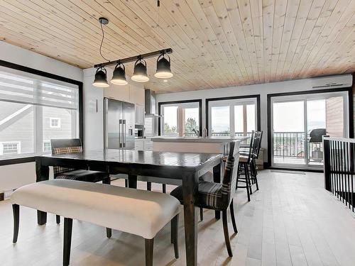 Dining room - 2028 Av. Royale, Saint-Ferréol-Les-Neiges, QC 