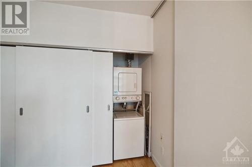 179 George Street Unit#904, Ottawa, ON - Indoor Photo Showing Laundry Room