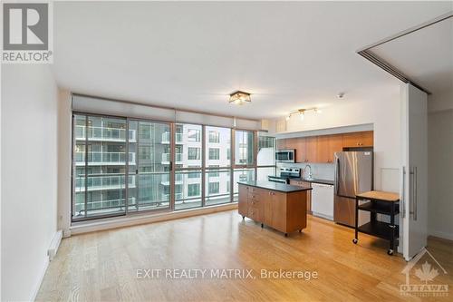 904 - 179 George Street, Ottawa, ON - Indoor Photo Showing Kitchen