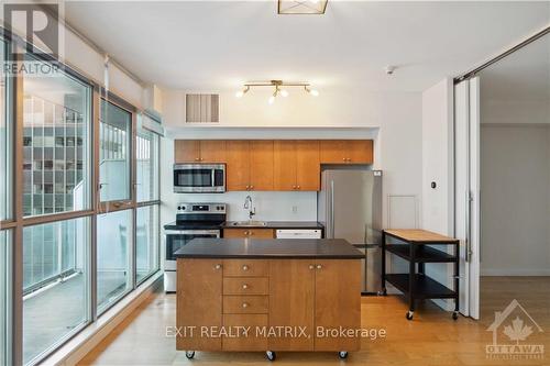 904 - 179 George Street, Ottawa, ON - Indoor Photo Showing Kitchen