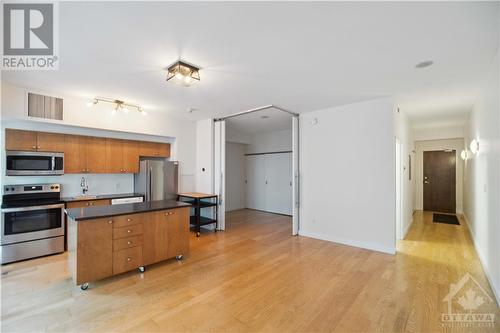 179 George Street Unit#904, Ottawa, ON - Indoor Photo Showing Kitchen