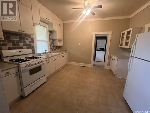 205 1St Avenue E, Blaine Lake, SK - Indoor Photo Showing Kitchen