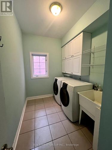 22 Arundel Drive, Vaughan, ON - Indoor Photo Showing Laundry Room