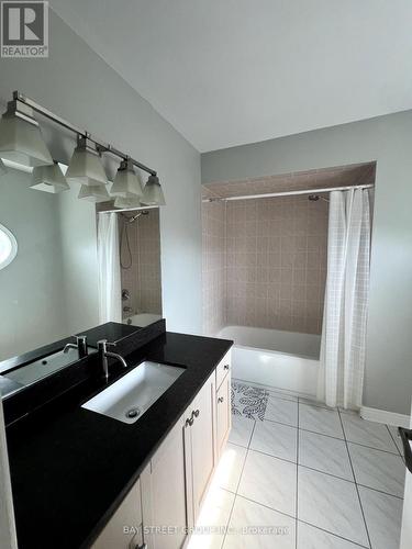 22 Arundel Drive, Vaughan, ON - Indoor Photo Showing Bathroom