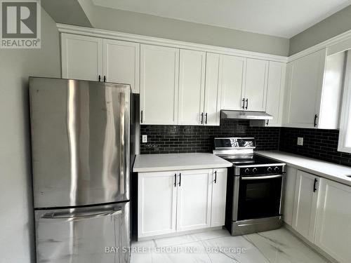 22 Arundel Drive, Vaughan, ON - Indoor Photo Showing Kitchen