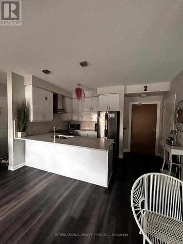 129 - 128 Grovewood Common Court, Oakville, ON - Indoor Photo Showing Kitchen